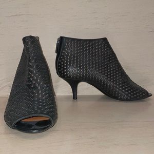 Black Givenchy open toed heals, never worn